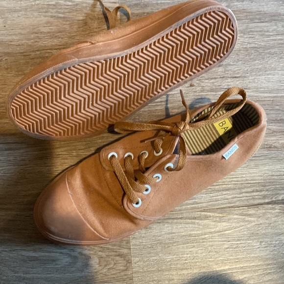 Casual Brown Canvas Shoes BANGS women’s 9 men’s 7.5 brown Sahara Sand low top - Picture 3 of 7